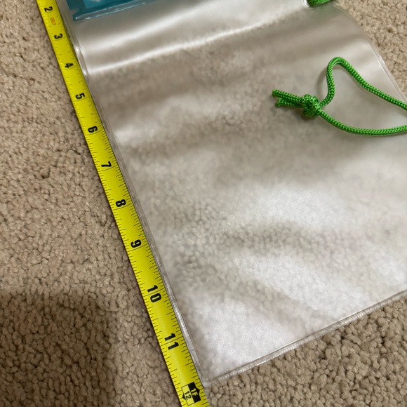 Waterproof Beach Pouches - Picture 6 of 13